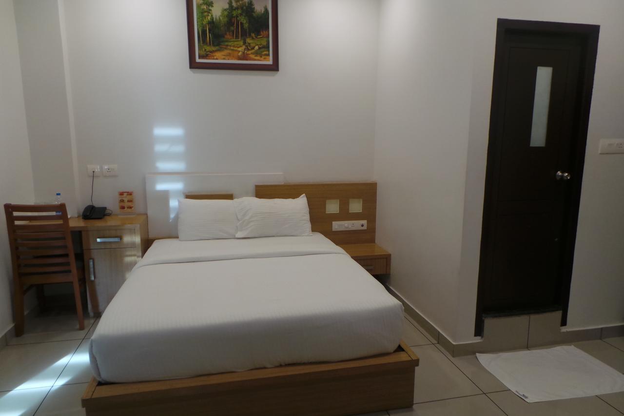 Saas Residency Hotel Kozhikode Exterior photo